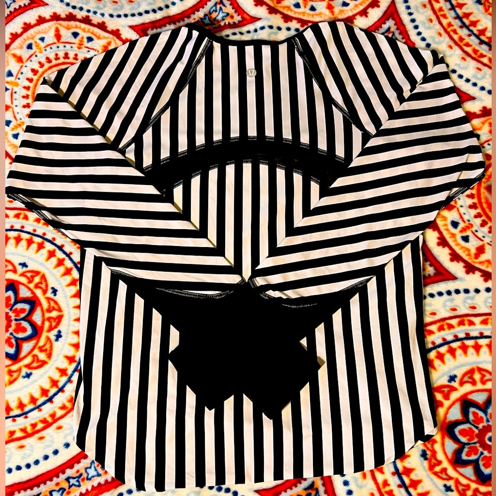 Lululemon Small Long Sleeve B&W Stripe Top